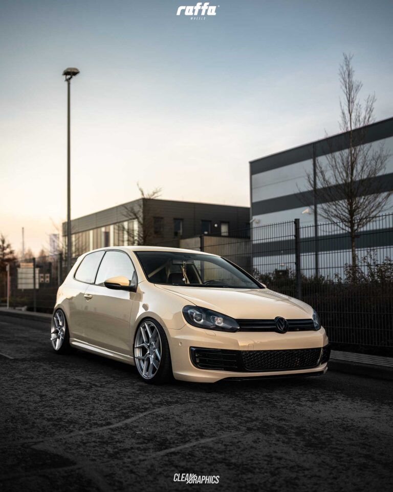 VW GOLF MK6-RS01 HYPERSILVER (@FRONZEN_MK6 @CLEANGRAPHICS_)