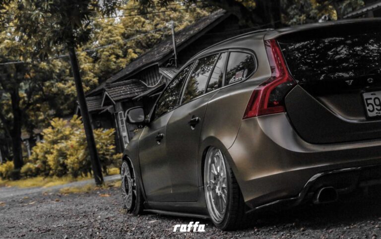 VOLVO V60-RS03 HYPERSILVER DIAMOND CUT