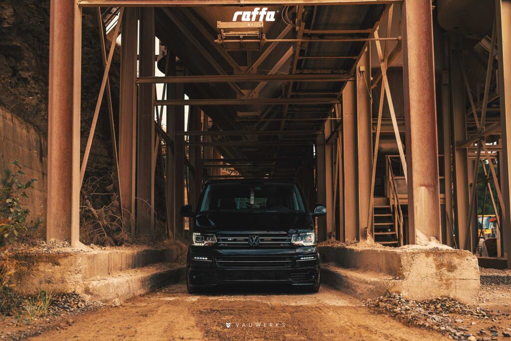 VW T5 MULTIVAN-RS03 DARK MYST+ALUMINIUM CAP(@FABIAN_VWRKS @VAUWERKS)