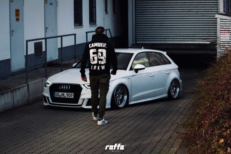 AUDI A3-RS03 HYPERSILVER DIAMOND CUT(MILOW.AIR3)